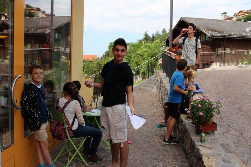 Village Camps International Summer Camp Leysin, Switzerland 2026-08-15 https://www.villagecamps.com/journals_admin/images/692-28-language (9).jpg